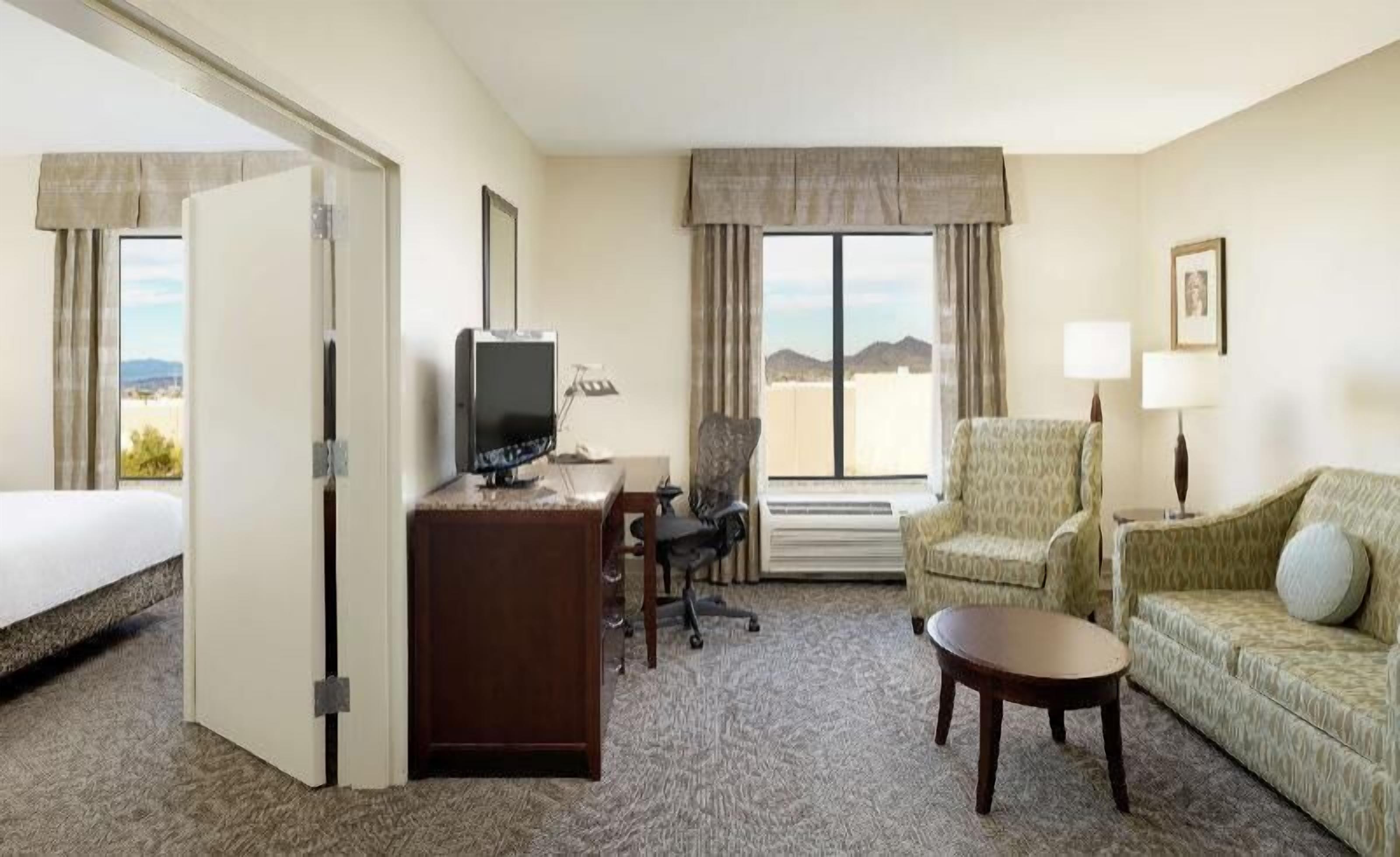 Premium bedding, in-room safe, desk, laptop workspace