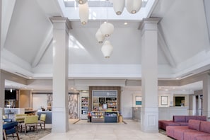 Lobby - Hilton Garden Inn Durham Southpoint (Durham)