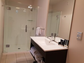 Snug | Bathroom