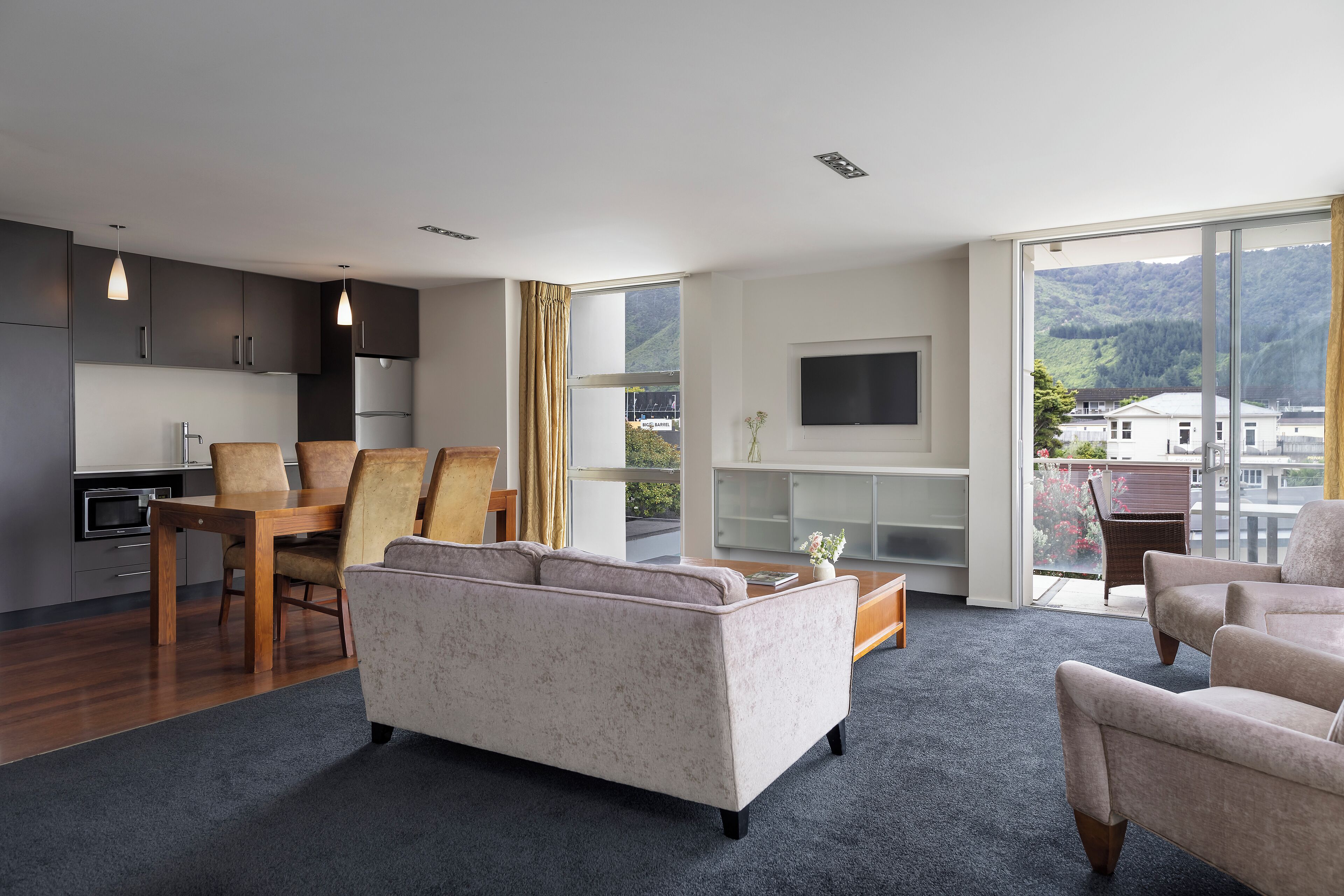 Suite Dreams | Living area | TV