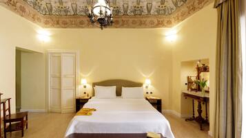 Junior Suite, 1 King Bed, Balcony, Partial Sea View | Premium bedding, down comforters, minibar, in-room safe
