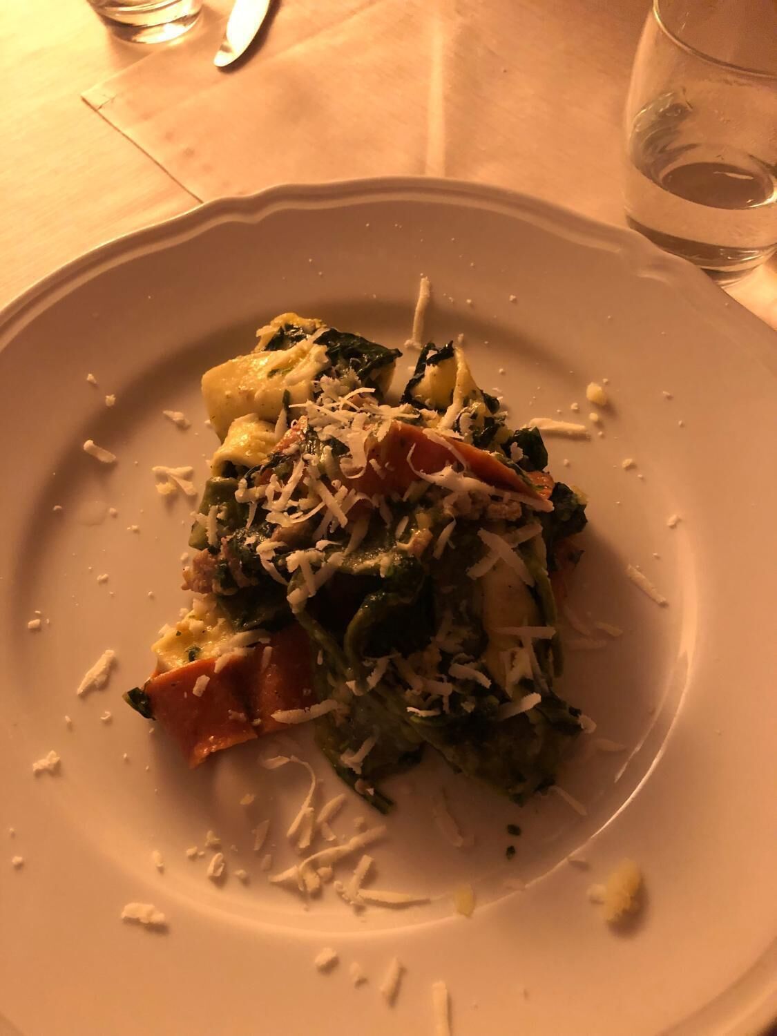 breakfast, lunch and dinner served