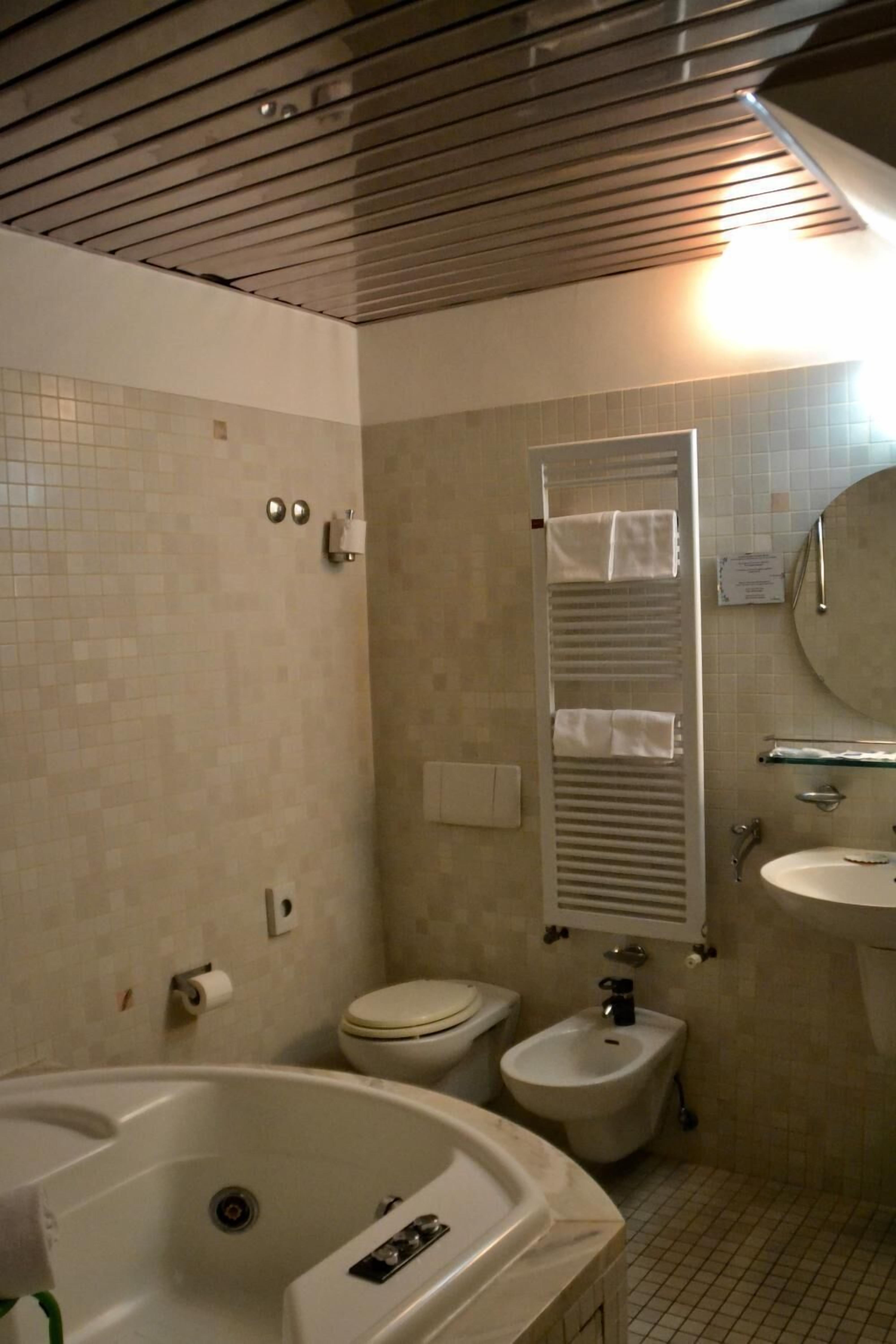 free toiletries, hair dryer, bidet, towels