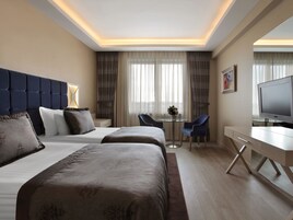 Minibar, in-room safe, desk, blackout drapes