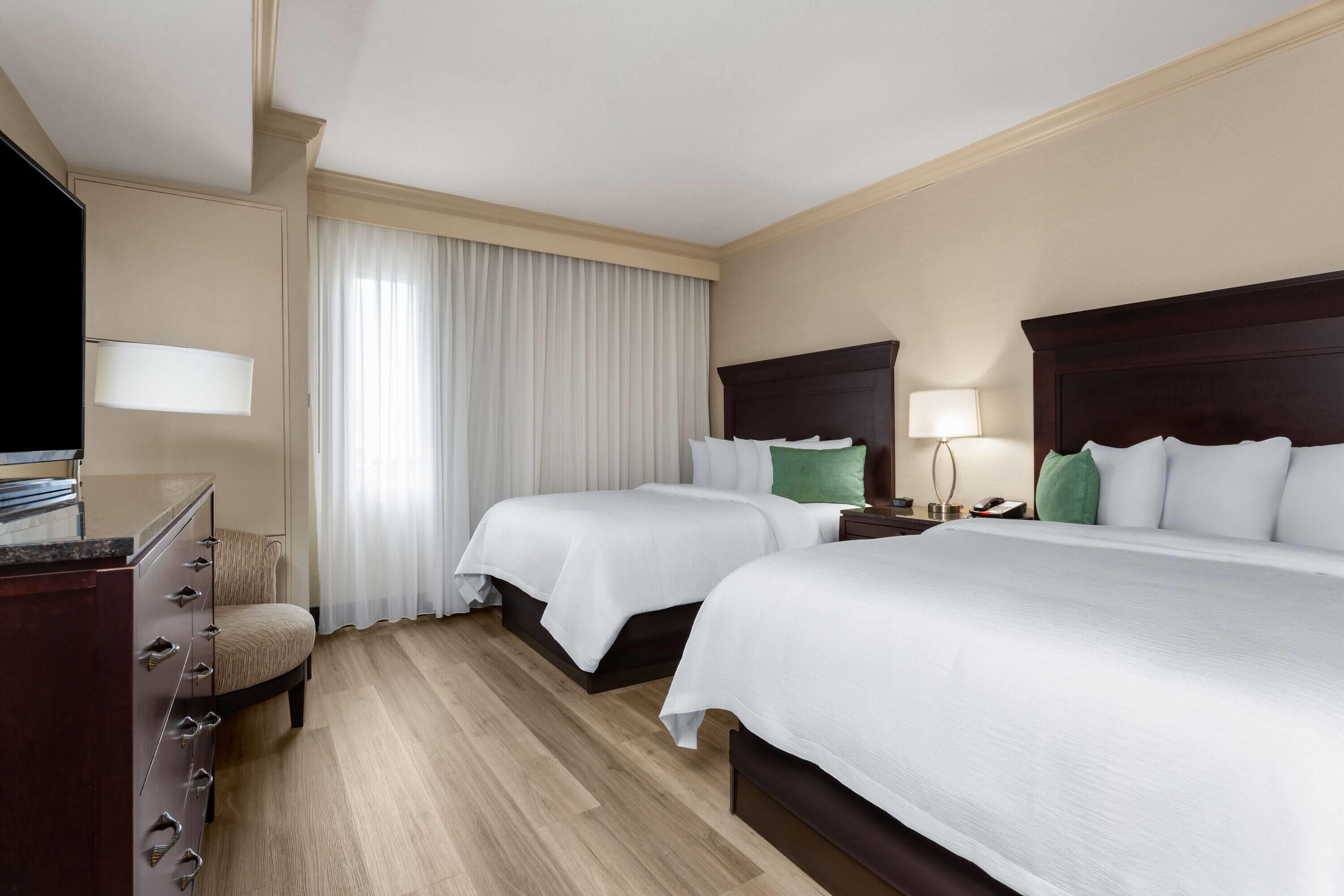 Suite, 1 kamar tidur, Bebas Asap Rokok | Seprai premium, bantalan ekstra lembut, brankas, dan meja kerja