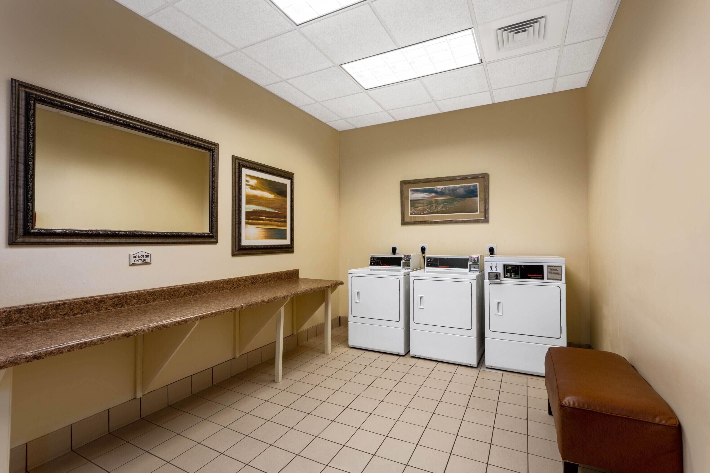 Foto - Hawthorn Extended Stay by Wyndham West Palm Beach Airport