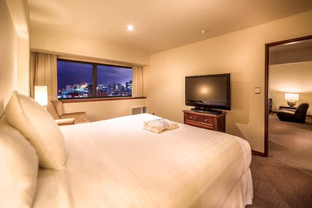 Down duvets, minibar, in-room safe, desk