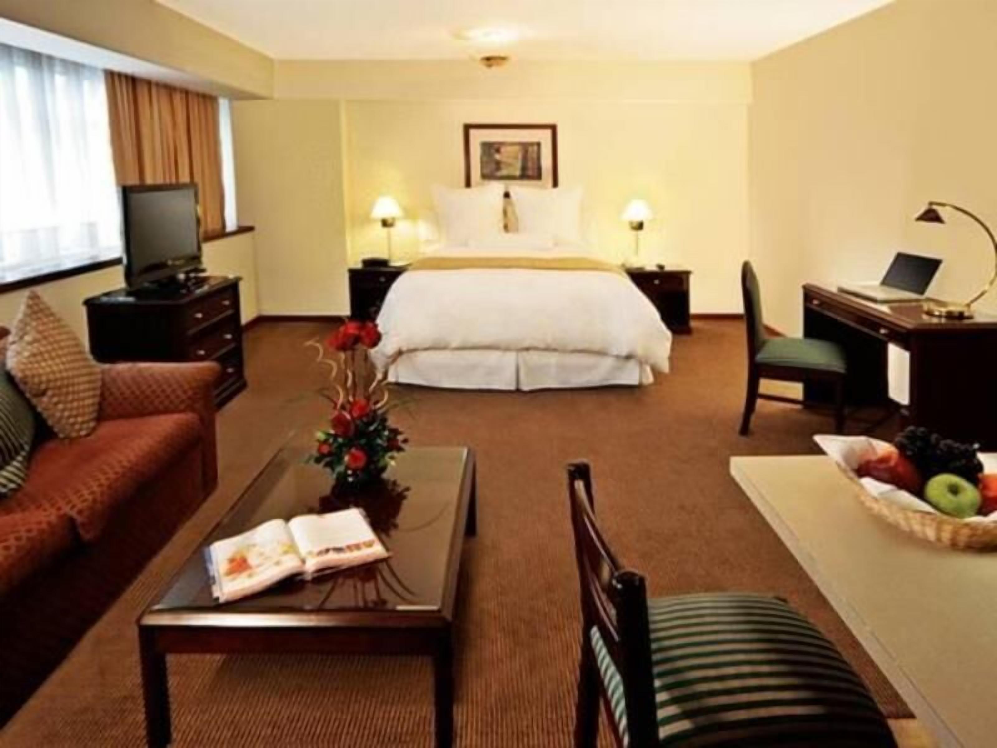 Down comforters, minibar, in-room safe, desk
