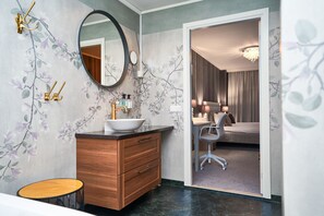 Junior Suite | Bathroom