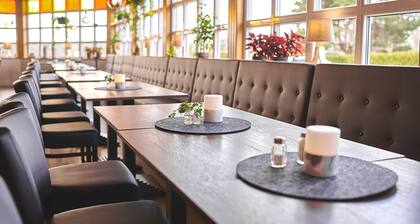 Björkbackens Karaktärshotell