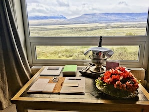 Premium bedding, down duvets, individually decorated - EOLO - Patagonia´s Spirit (El Calafate)