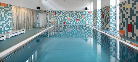 Una piscina techada. Badenia Hotel Praha