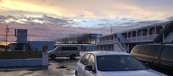 New Sea Breeze Motel