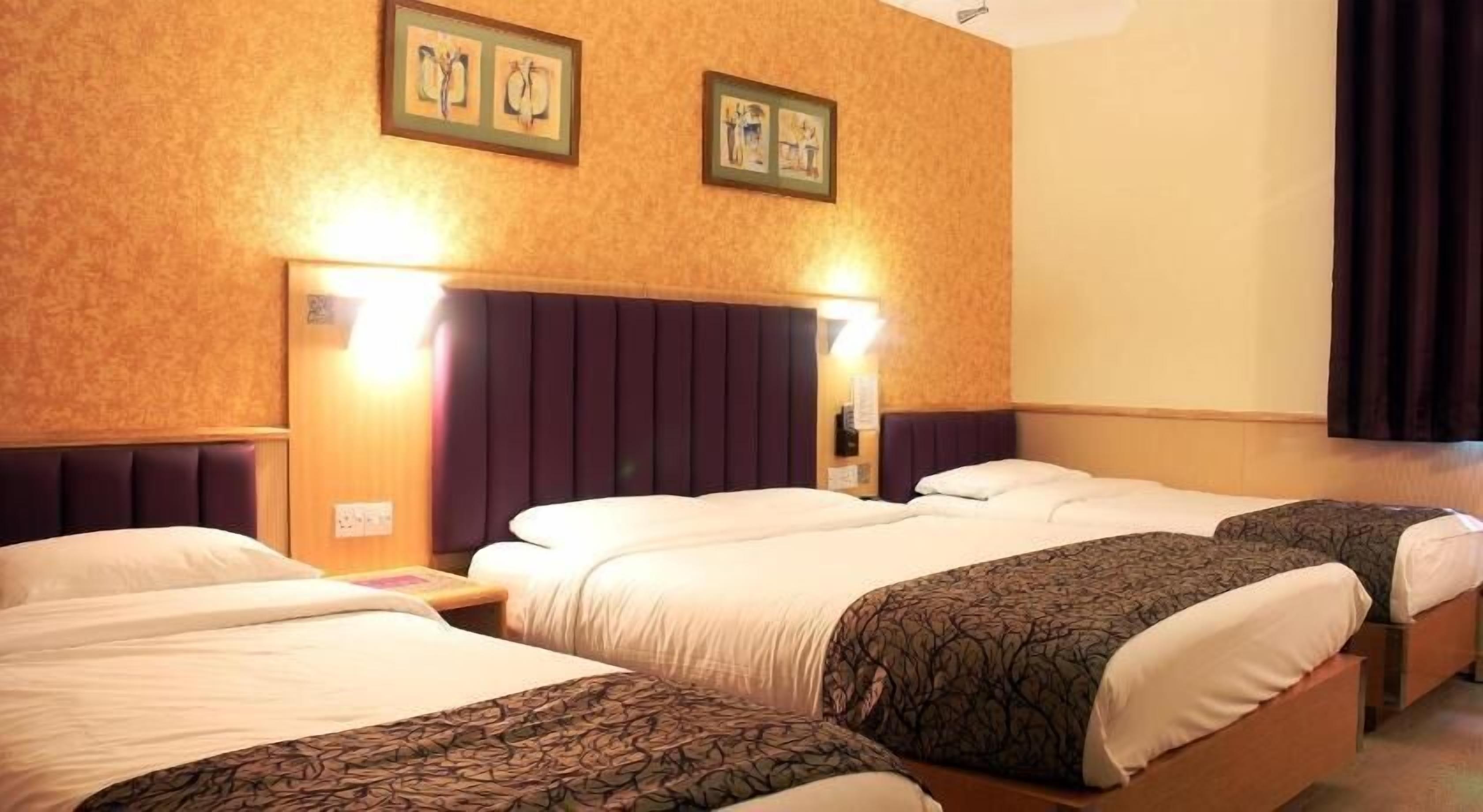 In-room safe, desk, iron/ironing board, free WiFi