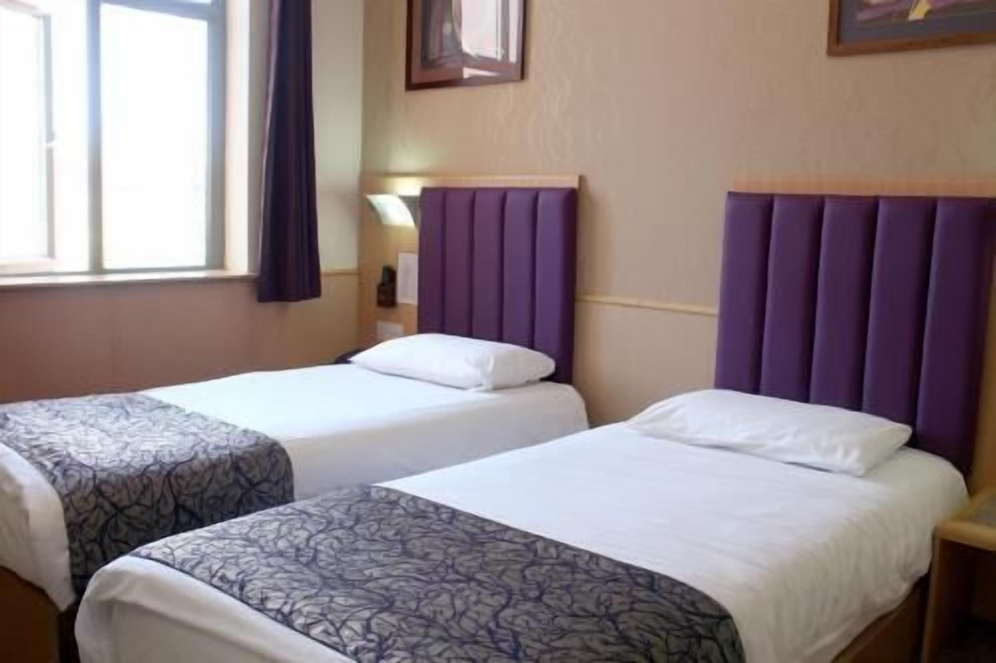 In-room safe, desk, iron/ironing board, free WiFi