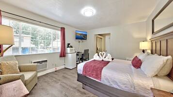 Chambre Standard, 1 trĂšs grand lit | Vue de la chambre