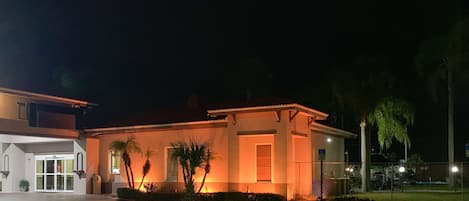 Extérieur