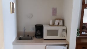 Chambre Deluxe, 2 grands lits, non-fumeur | Aire de séjour