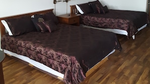 Chambre Deluxe, 2 grands lits, non-fumeur | Aire de séjour