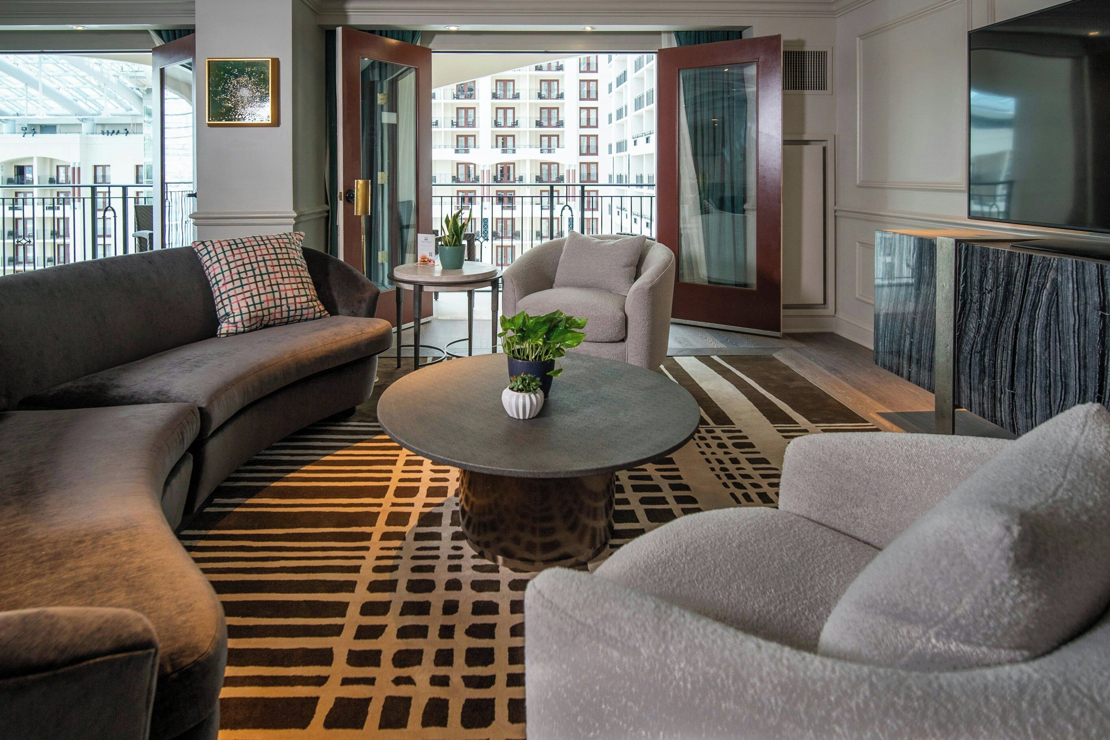 premium bedding, in-room safe, desk, blackout curtains