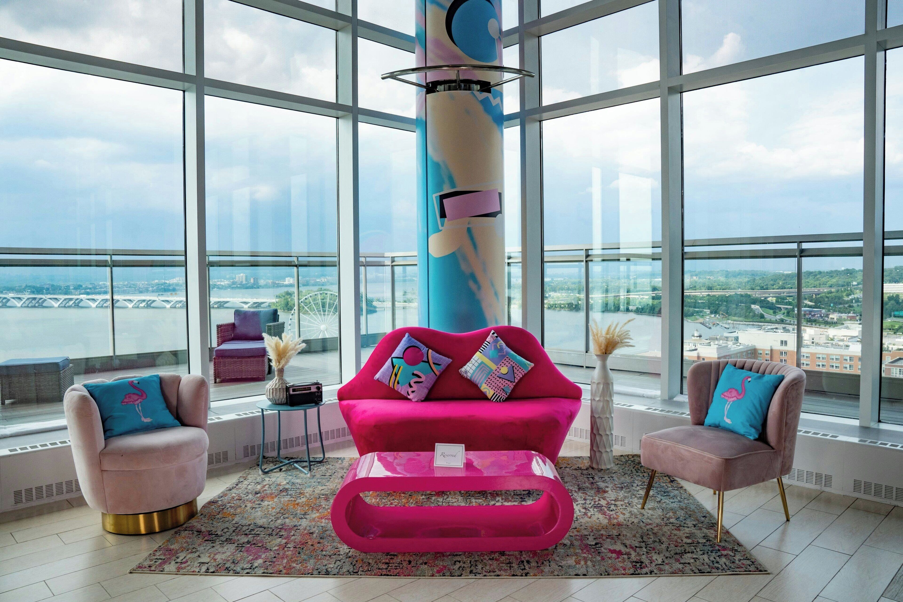 3 bars/lounges, rooftop bar