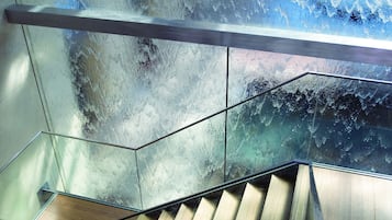 雙人療程室、桑拿、熱水浴缸、土耳其浴、身體療程、水療