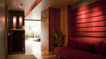 Baño turco, aromaterapia, masajes de tejido profundo, masajes suecos