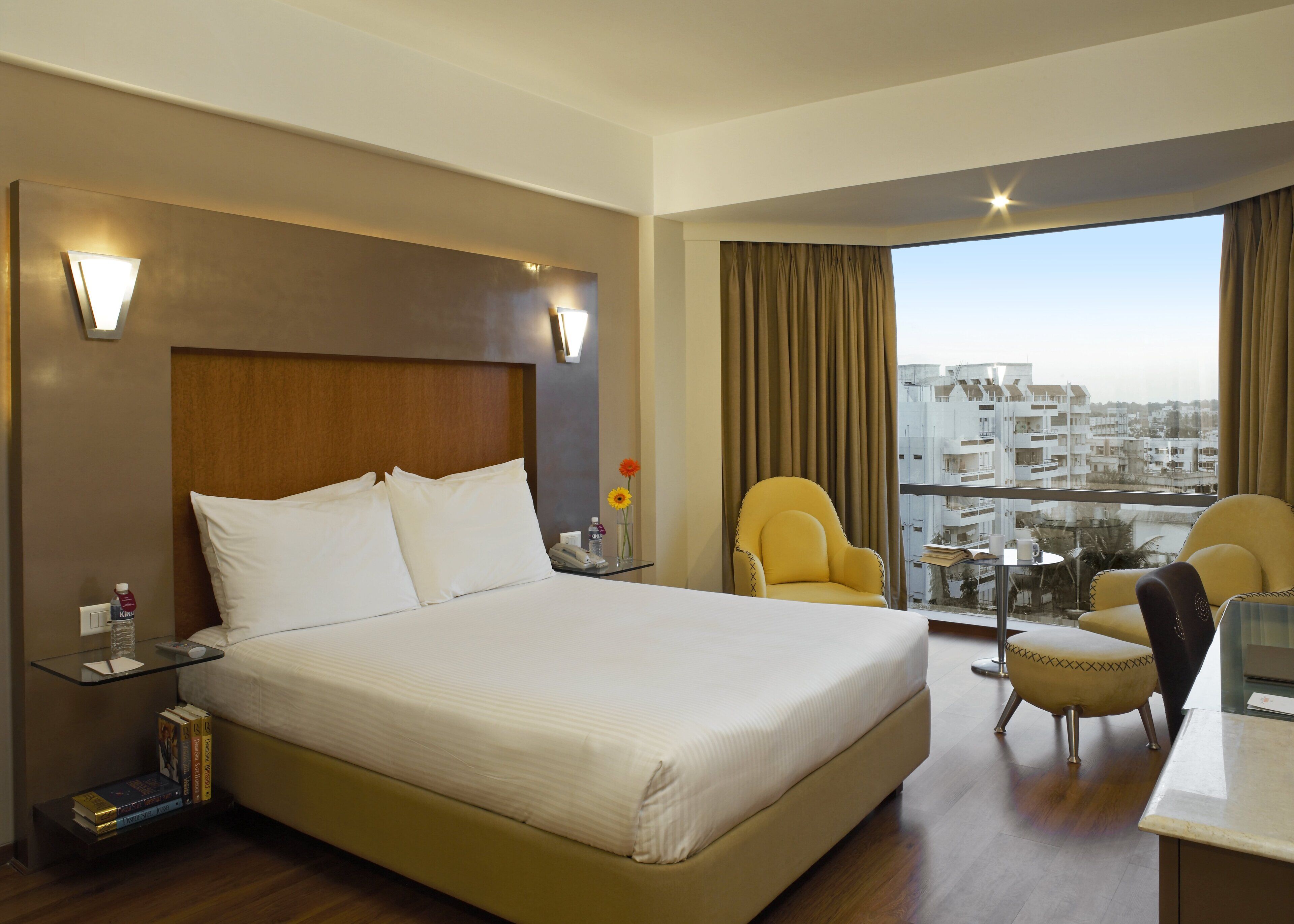 Premium bedding, minibar, in-room safe, desk