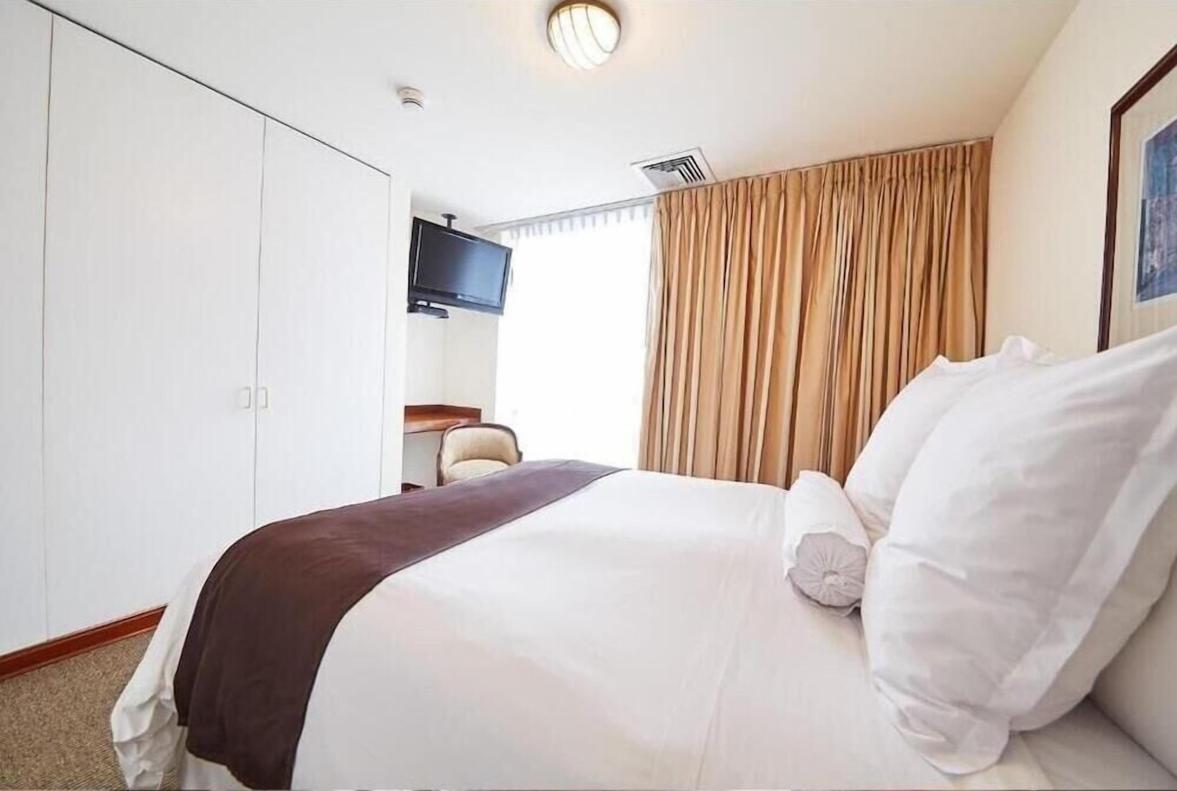 in-room safe, desk, iron/ironing board, free wifi