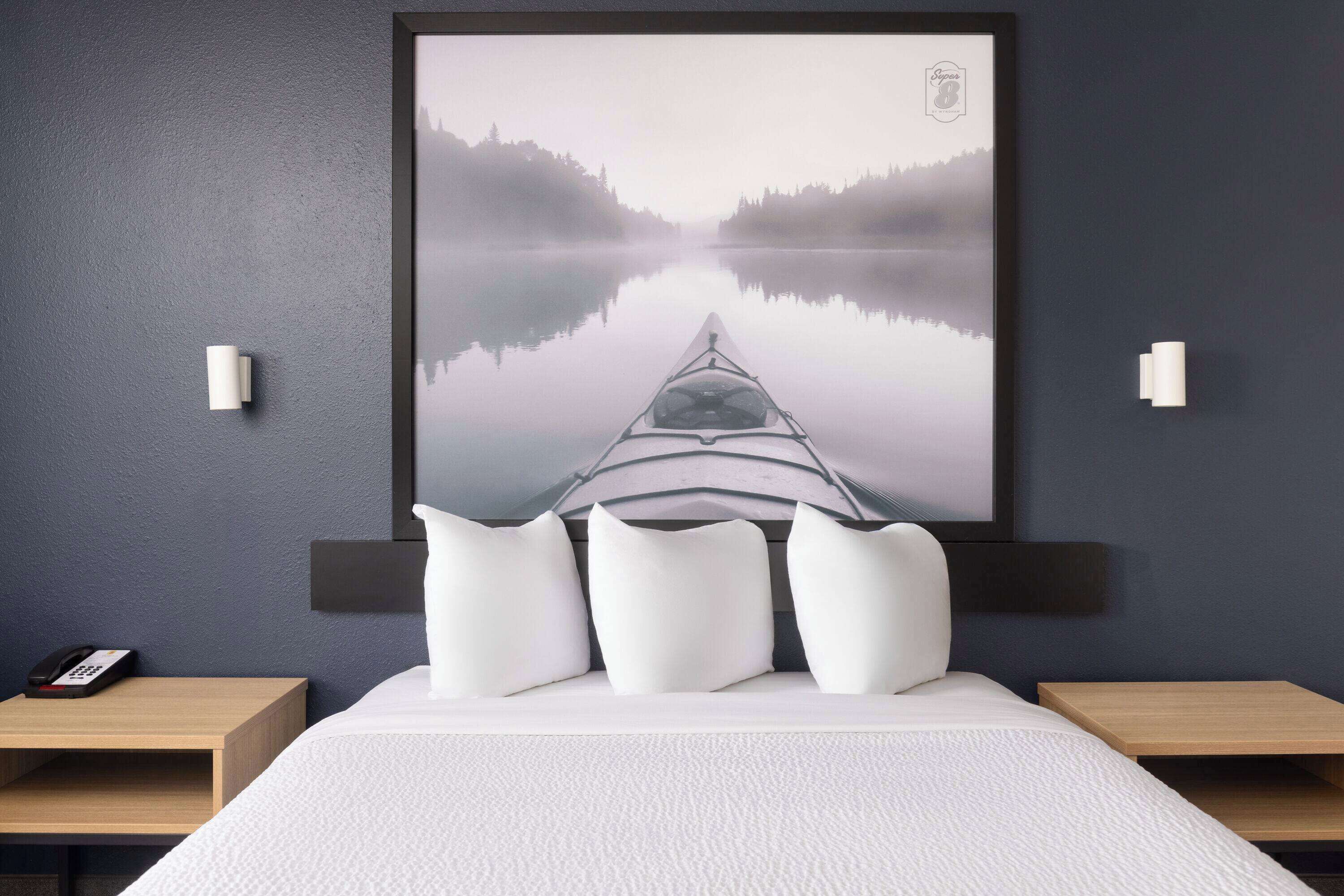 standard room, 1 queen bed, accessible | desk, blackout curtains, iron/ironing board, free wifi