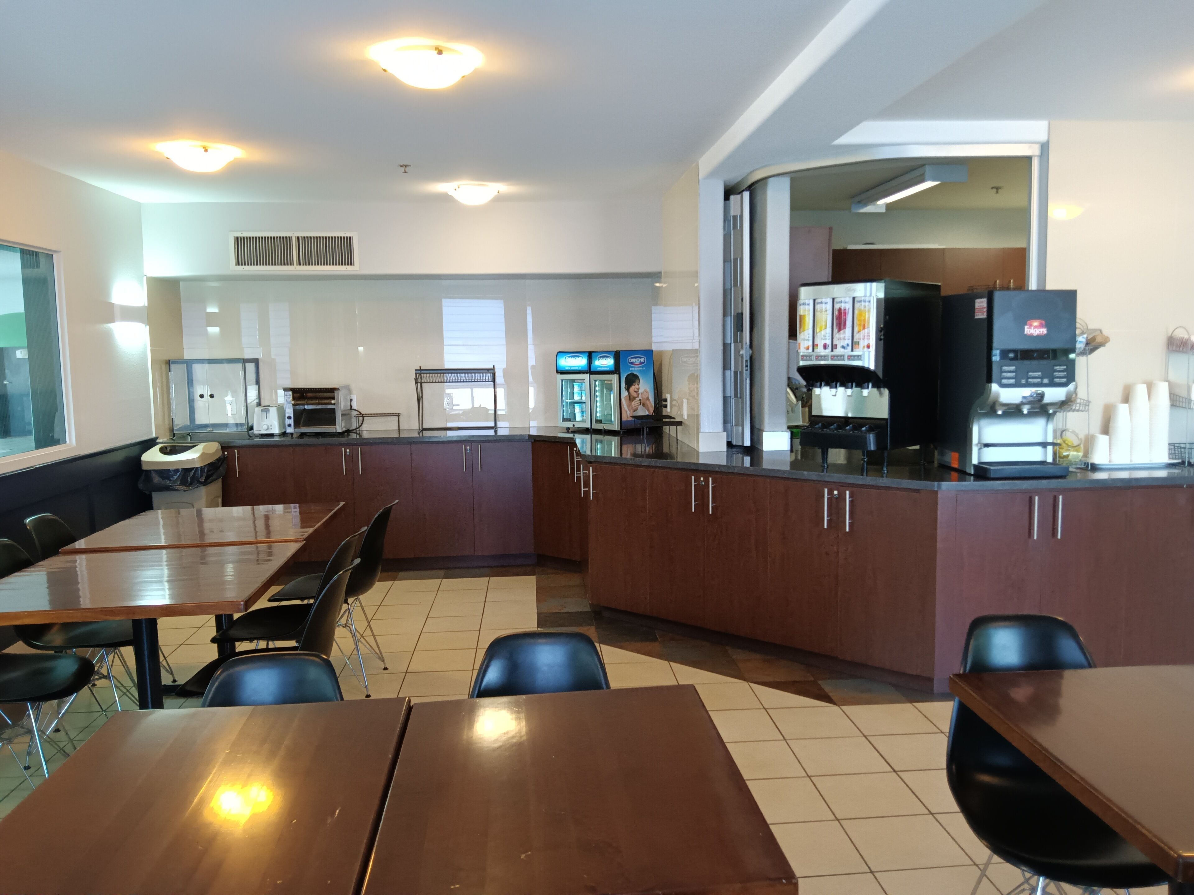 Breakfast area