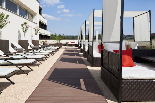 Sun deck