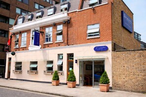 Front of property - Eurotraveller Hotel Express (London)