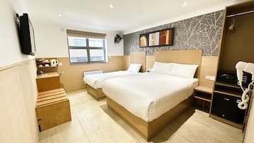 標準三人房 (Sleeps 3) | 書桌、熨斗/熨衣板、免費無線上網、床單