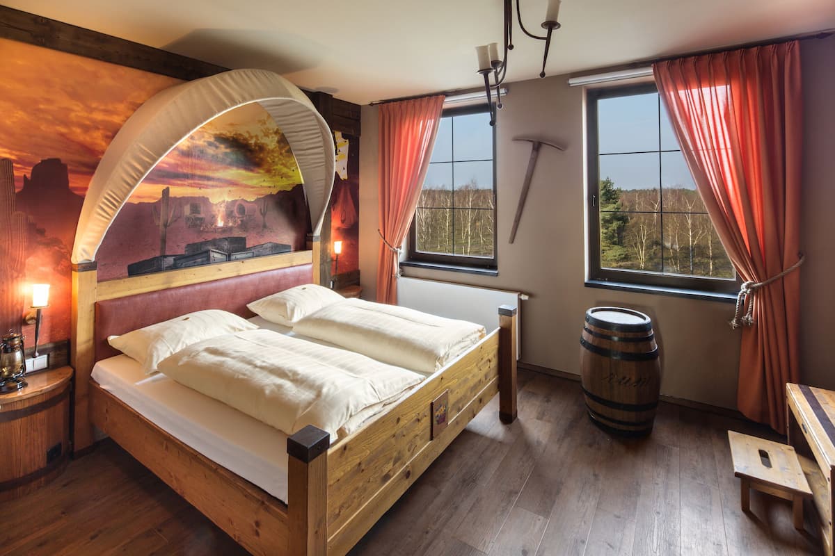 Western Room Premium | Hypo-allergenic bedding, in-room safe, desk, soundproofing