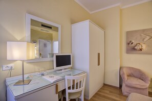 Double Room, 1 Double Bed