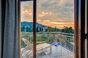 全景双人房, 1 张双人床, 阳台, 海景 | 阳台