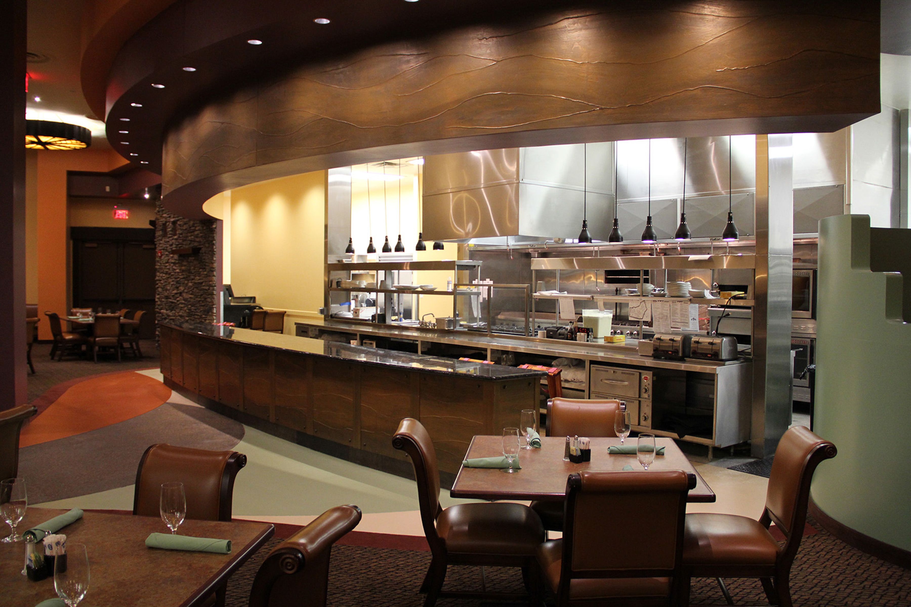 4 restaurants, breakfast, lunch, dinner served; american cuisine