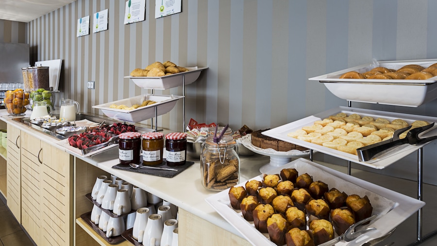 B&B Madrid Aeropuerto T1 T2 T3