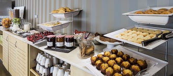 B&B Madrid Aeropuerto T1 T2 T3