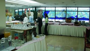 매일 뷔페 무료 아침 식사 포함