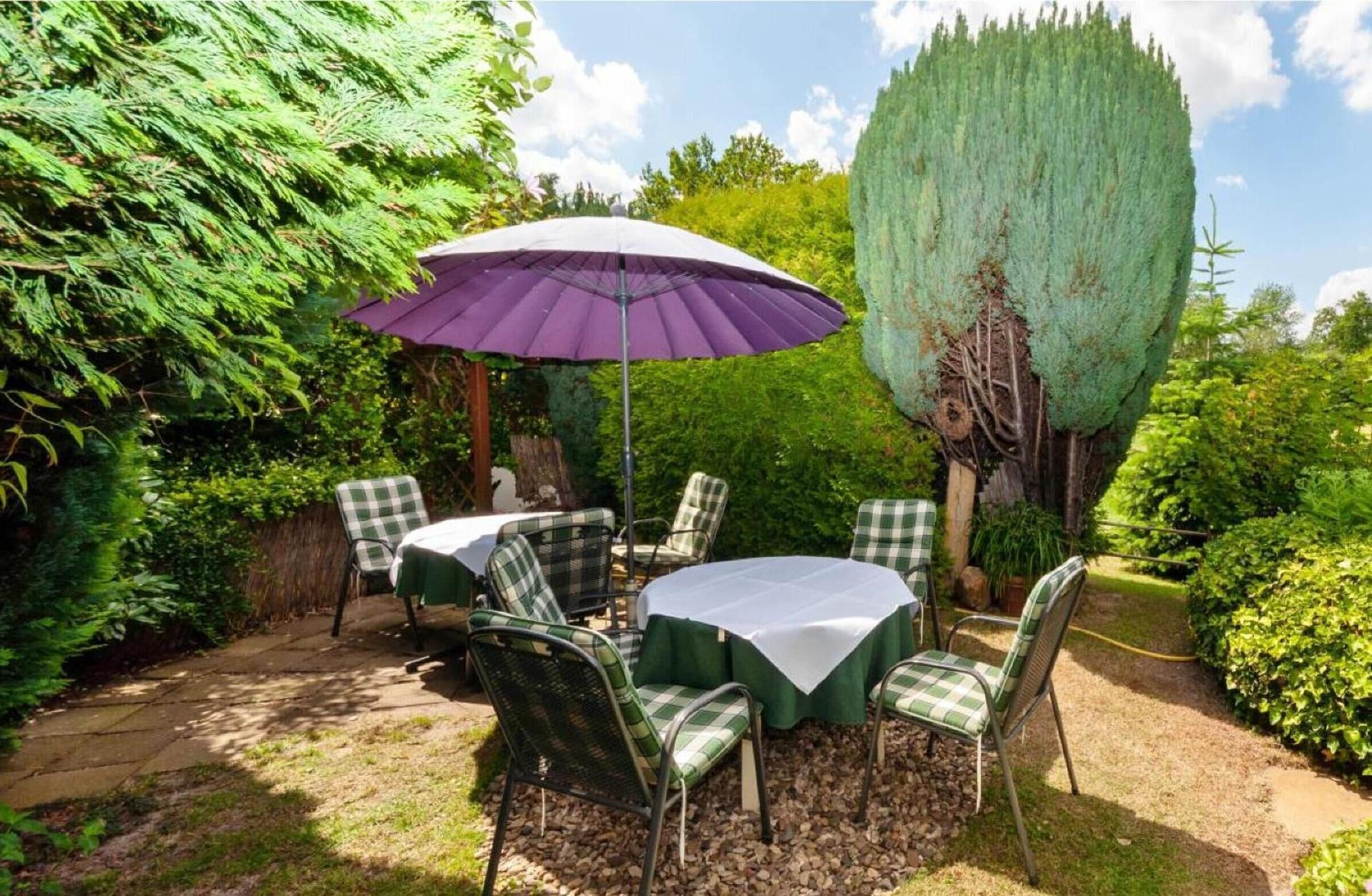 Sarapan, makan tengah hari, makan malam dihidangkan; masakan Jerman 