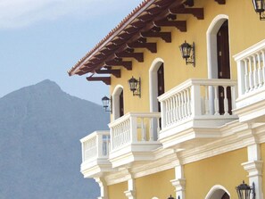 Exterior - La Gran Francia (Granada)