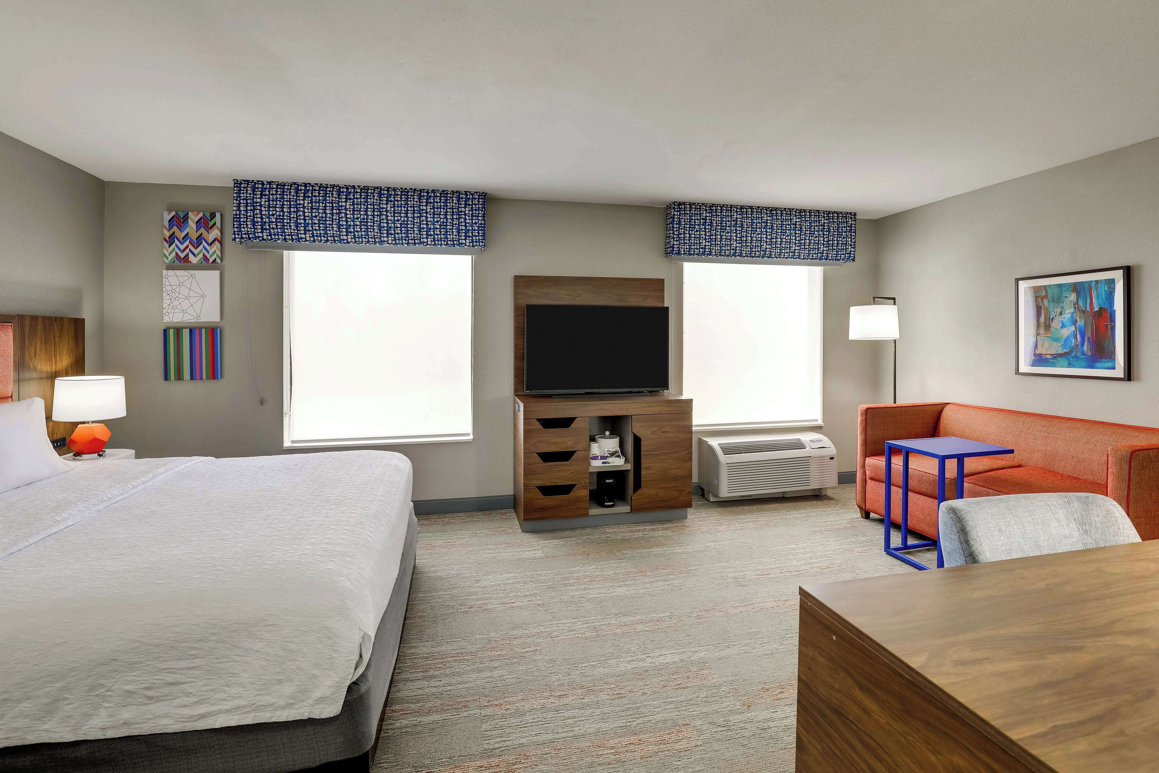 one king studio suite non smoking | living area | 42-inch tv with cable channels, pay films