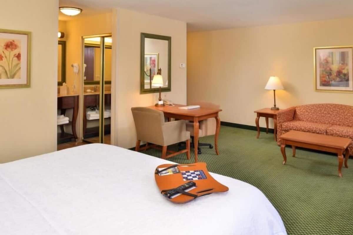 In-room safe, desk, iron/ironing board, free cribs/infant beds