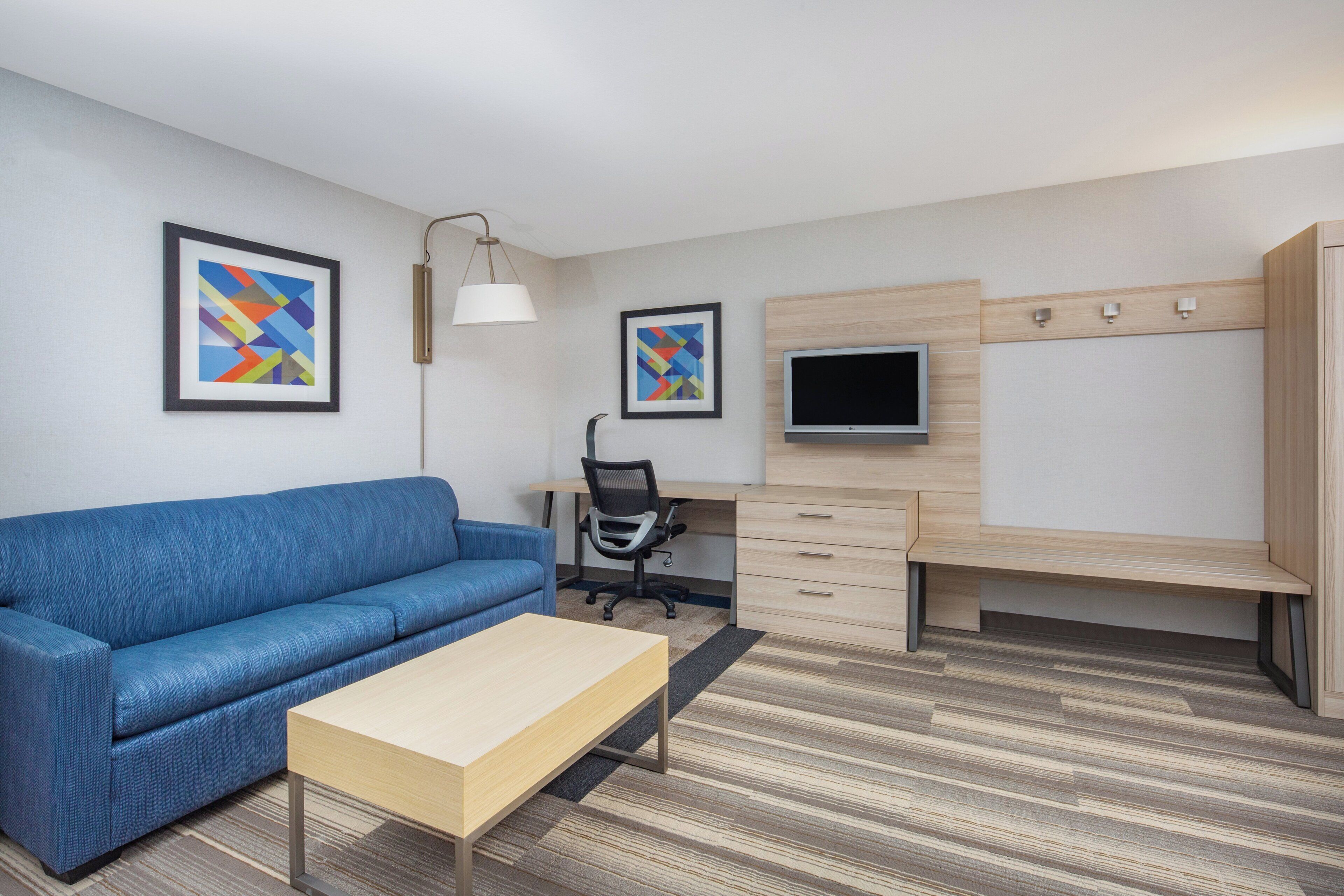 Photo - Holiday Inn Express Ontario