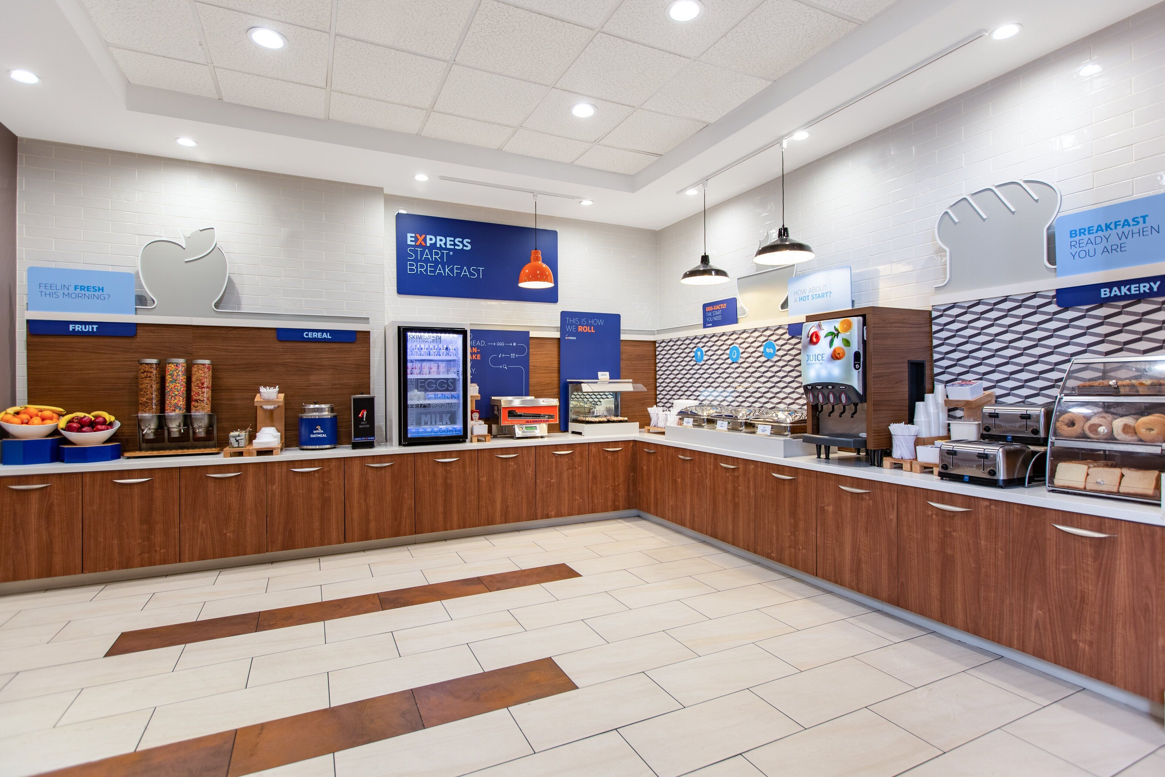 free daily continental breakfast