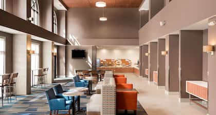 Holiday Inn Express and Suites Ontario Airport by IHG