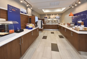Café da manhã com buffet grátis