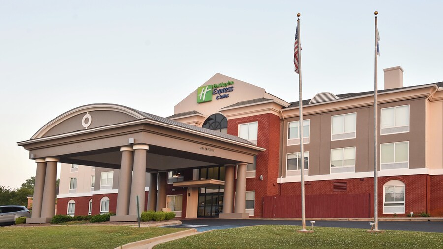 Holiday Inn Express Selma by IHG